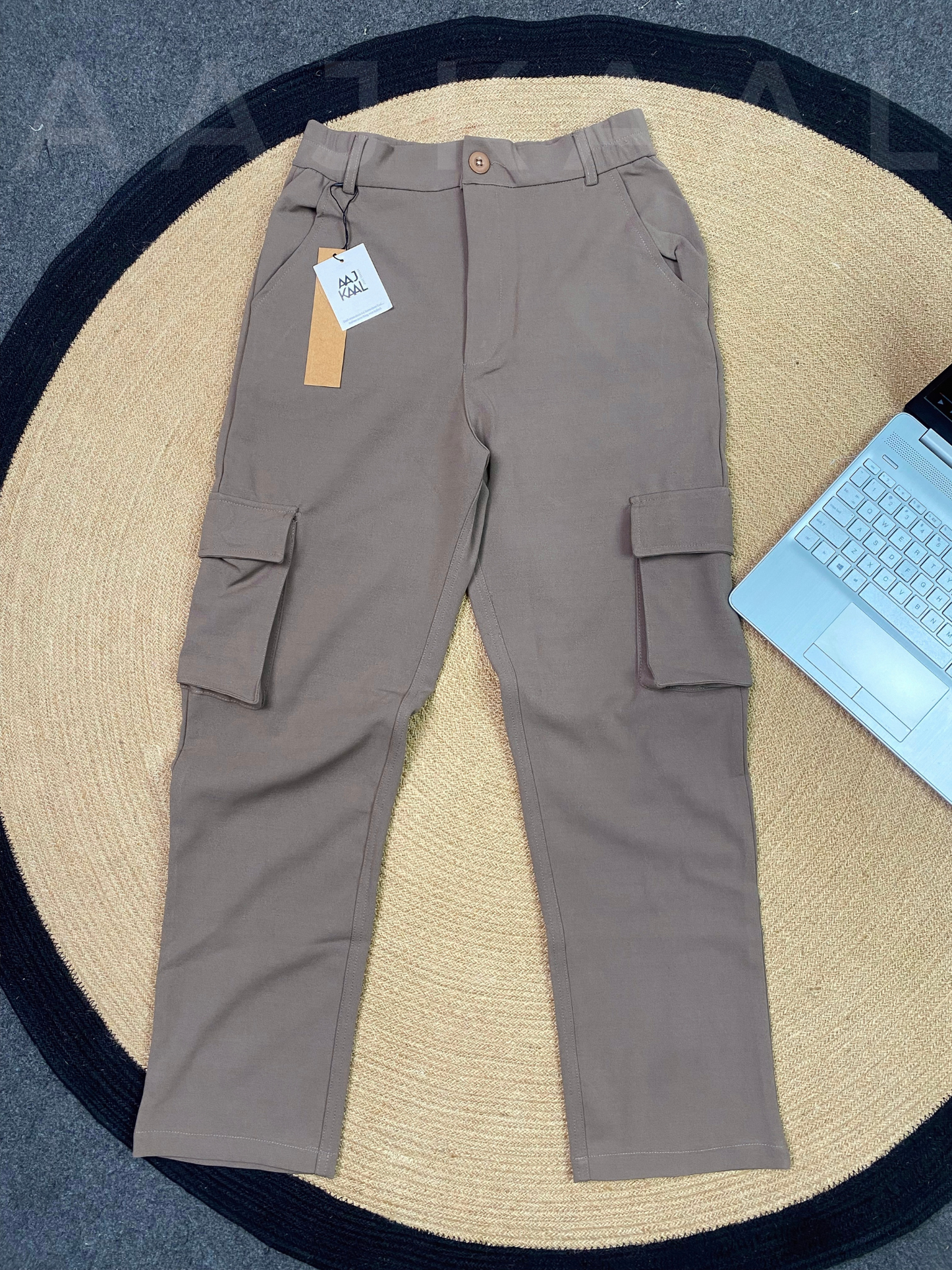 Men Beige 6 Pocket Cargo Pants