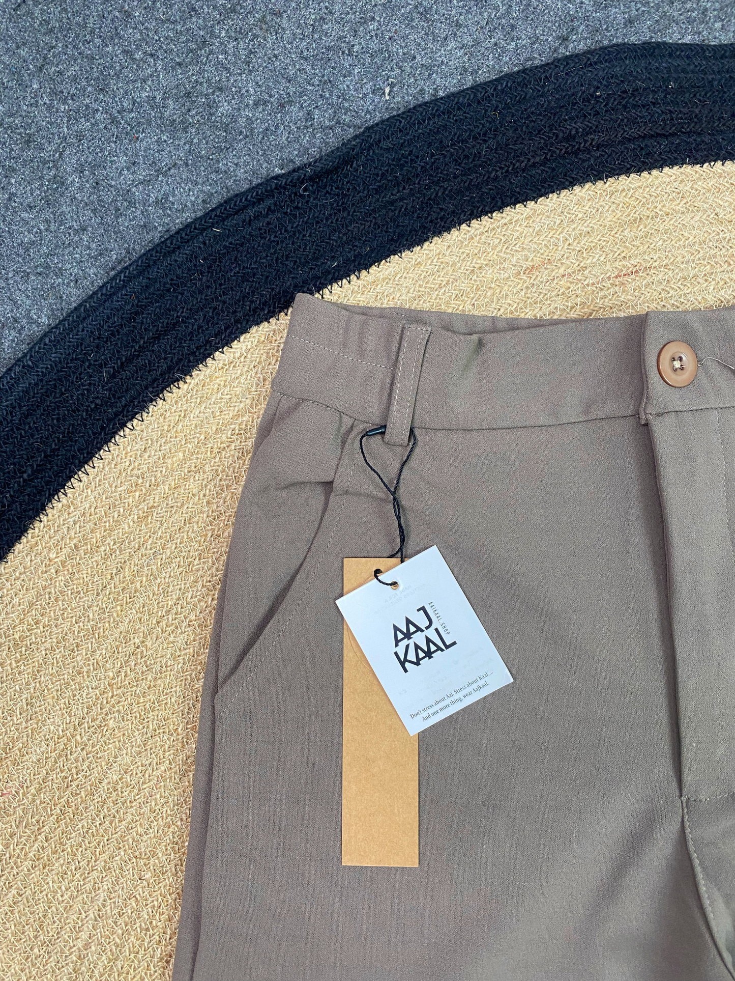 Men Beige 6 Pocket Cargo Pants