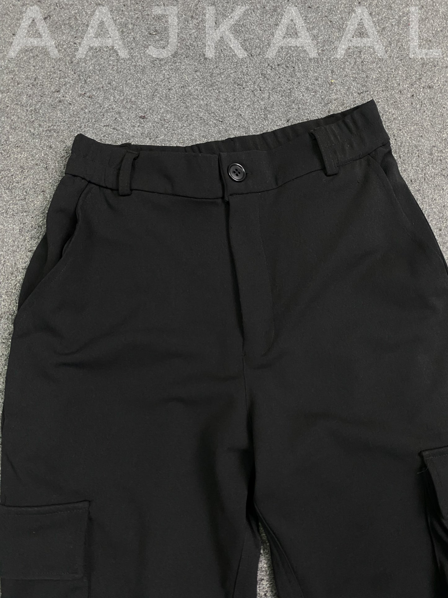 Men Black 6 Pocket Cargo Pants